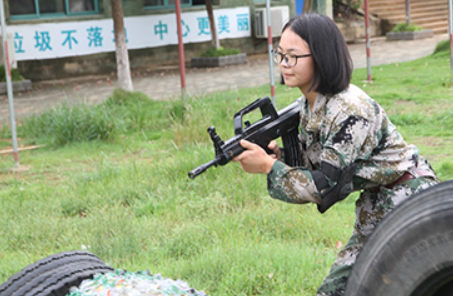 军事夏令营的几个典型特点