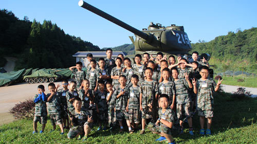 为何军事夏令营备受欢迎？